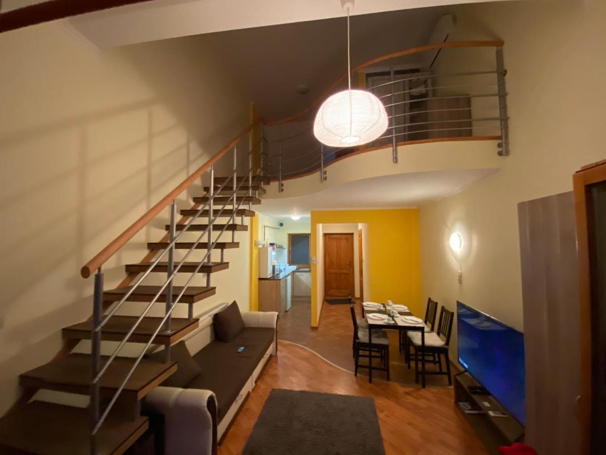 Апартаменты Mimi Apartman Дьюла Экстерьер фото