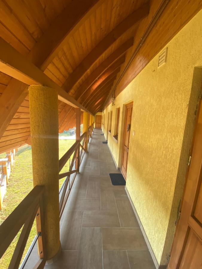 Апартаменты Mimi Apartman Дьюла Экстерьер фото